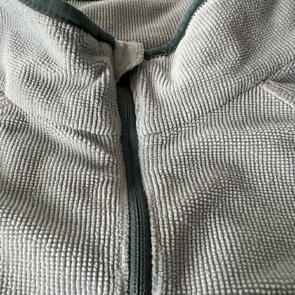 Columbia Men’s 1/4 zip Light Muted Green Omni-Wick Shirt size L